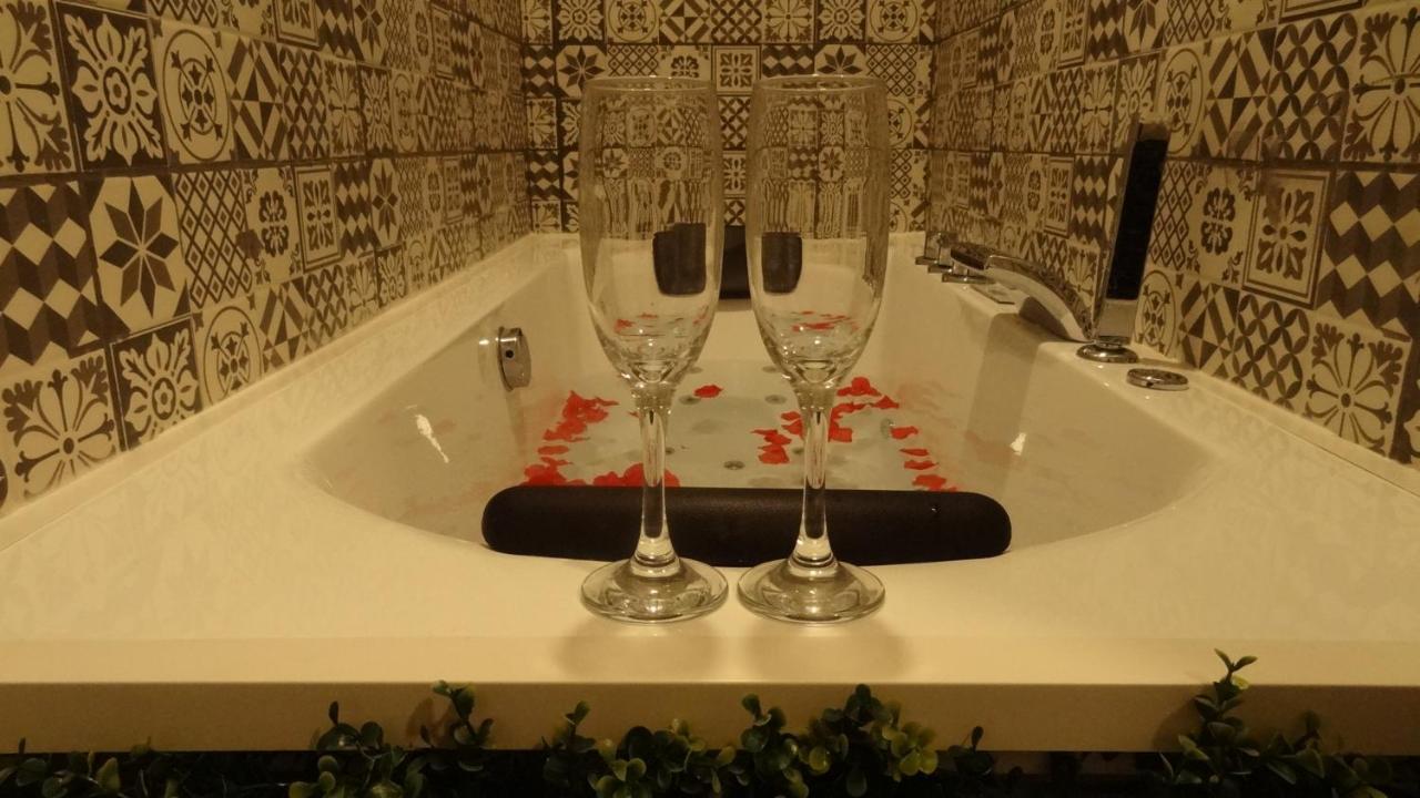 Cozy Rooms - Banera Hidromasaje Valenza Esterno foto